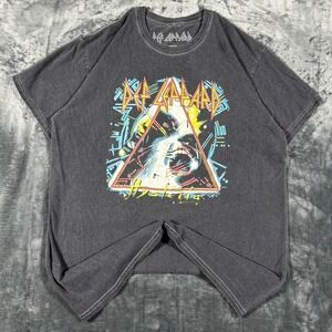 Y2K Def Leopard Hysteria Tour Black Faded Graphic T-Shirt - size small